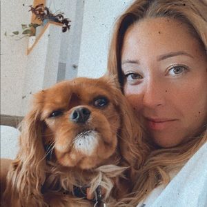 Meet your Posher, Emilie